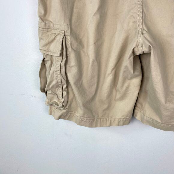 Old Navy Straight Lived-In Cargo Shorts 10" Inseam A Stone's Throw Size 40 - Picture 5 of 10